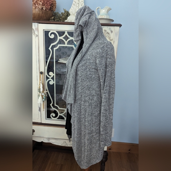 Promesa Gray‎ Cardigans - Picture 5 of 7